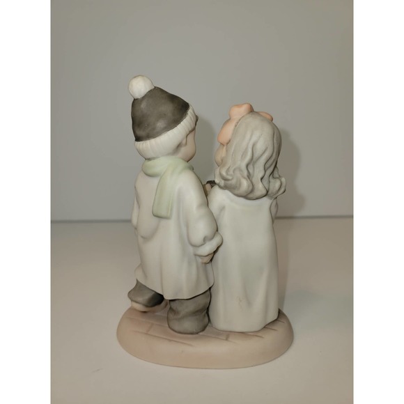 Kim Anderson’s Enesco 1997 Figurine Love is the Greatest Gift of All 284475 - Picture 2 of 8